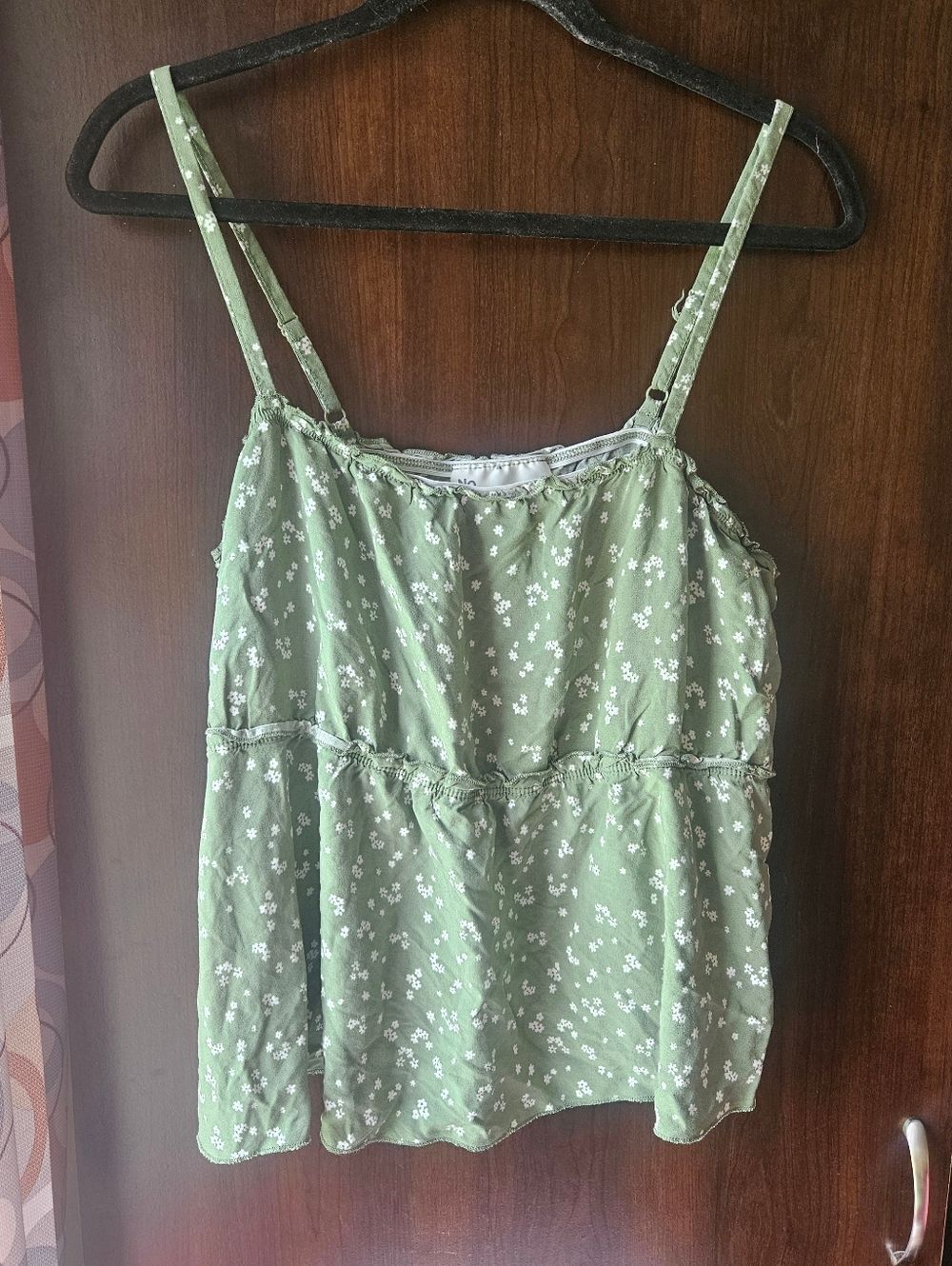 No Boundaries Olive Green Floral Tank Top Size XL